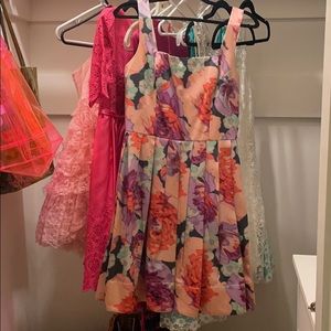 Simply stunning satin floral party dress!